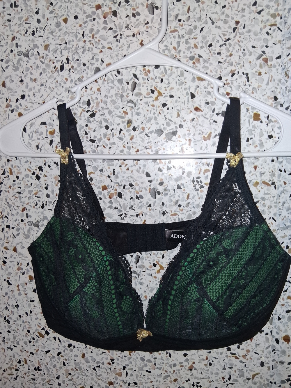 Women's Adore Me Tshirt Bra Size 38DD Black Green Lightly Padded With Wires